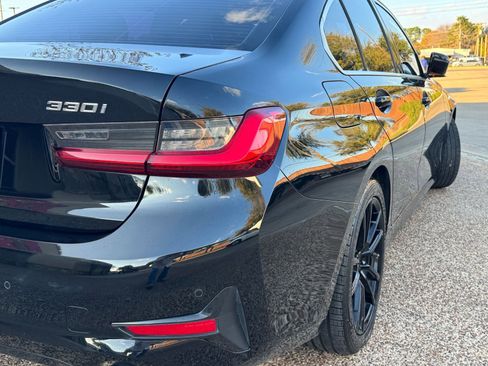 Used 2020 BMW 330i Sedan w/ Convenience Package image 3