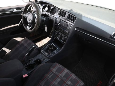 Used 2015 Volkswagen GTI S FWD image 21