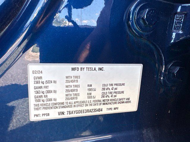 Used 2024 Tesla Model Y Long Range AWD/4WD image 7