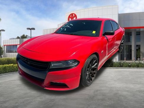 Used 2015 Dodge Charger R/T RWD image 2
