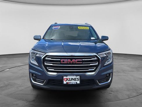 Used 2024 GMC Terrain SLT AWD/4WD image 4