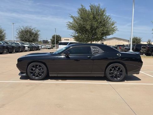 Used 2022 Dodge Challenger GT w/ Blacktop Package RWD image 4