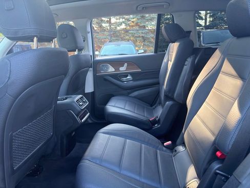 Used 2024 Mercedes-Benz GLS 450 4MATIC image 26