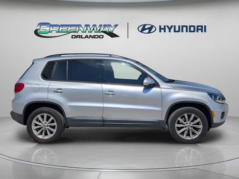 Used 2017 Volkswagen Tiguan Limited w/ Premium Package FWD image 9