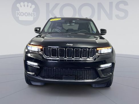 Used 2023 Jeep Grand Cherokee Limited w/ Trailer Tow Prep Group (B) AWD/4WD image 4