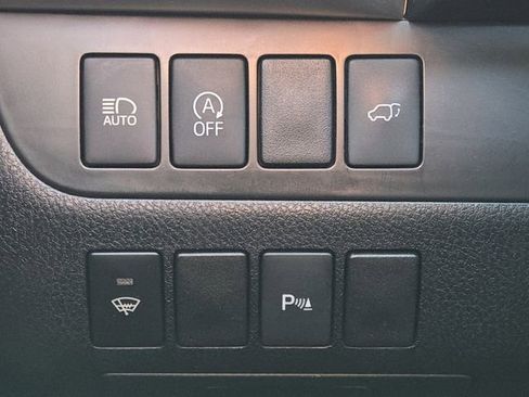 Used 2018 Toyota Highlander Limited image 13