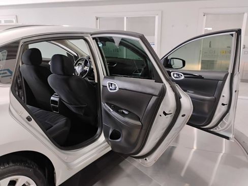 Used 2019 Nissan Sentra SV FWD image 58