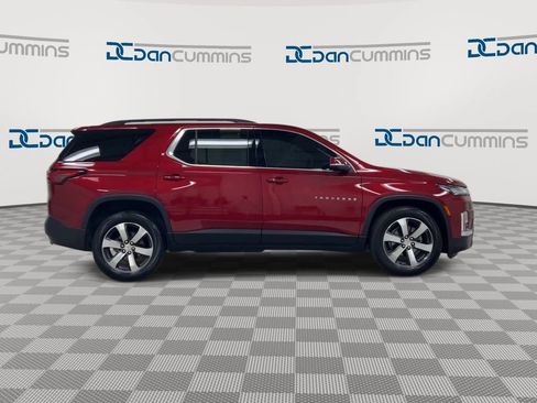Used 2023 Chevrolet Traverse LT w/ LT Premium Package AWD/4WD image 9