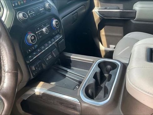 Used 2021 Chevrolet Silverado 1500 LTZ w/ LTZ Premium Package AWD/4WD image 17
