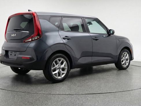 Used 2025 Kia Soul LX w/ LX Technology Package image 9