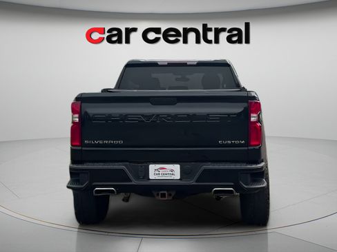 Used 2019 Chevrolet Silverado 1500 Custom Trail Boss w/ Custom Convenience Package AWD/4WD image 4