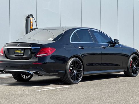 Used 2020 Mercedes-Benz E 350 Sedan image 5