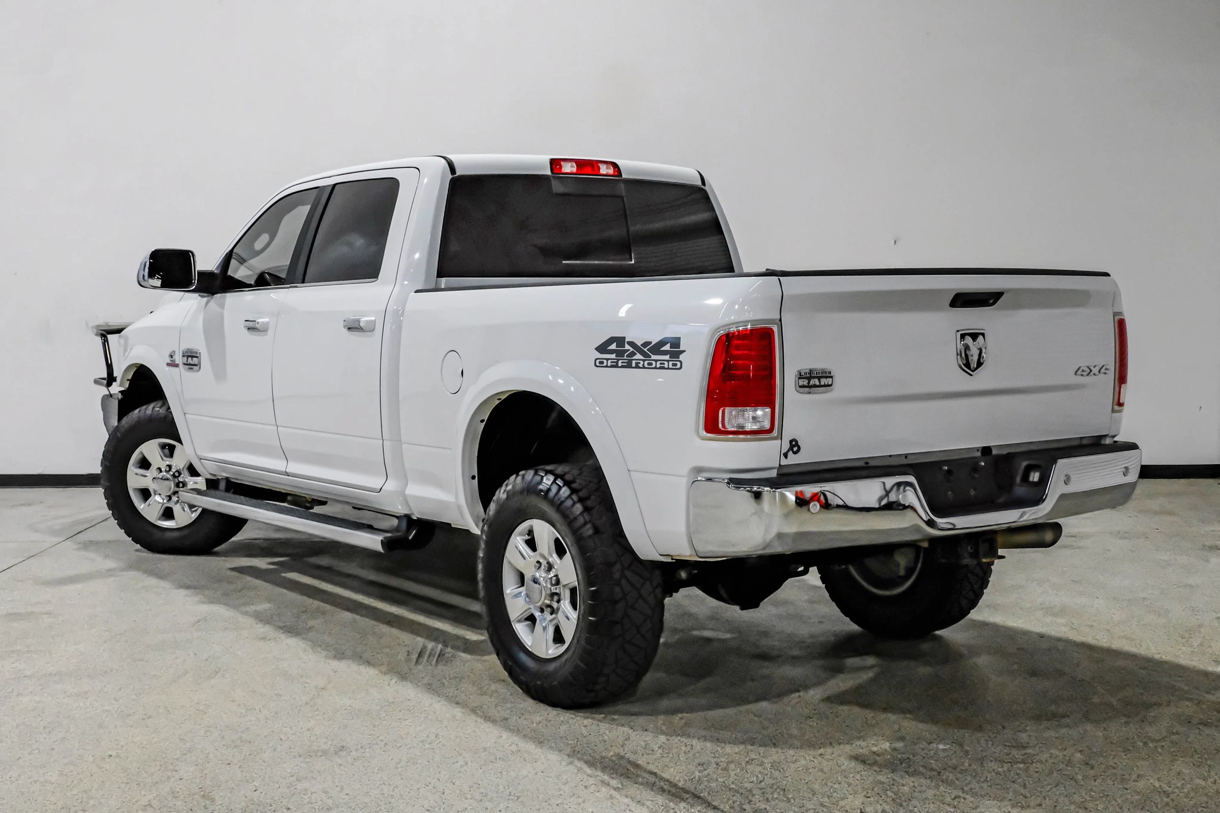 Used 2017 RAM 2500 Longhorn w/ Convenience Group AWD/4WD image 8