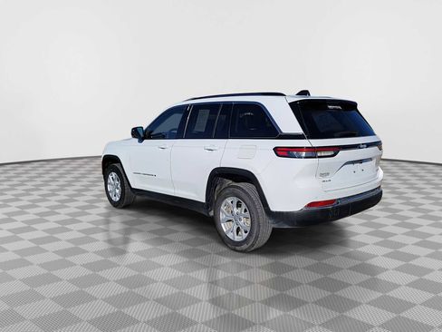 Used 2023 Jeep Grand Cherokee Limited AWD/4WD image 6