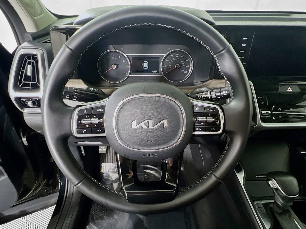 Used 2022 Kia Sorento S w/ Panoramic Sunroof Package AWD/4WD image 21