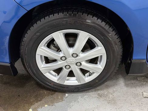 Certified 2017 Toyota Prius C Two image 10