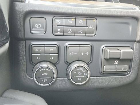 New 2026 Chevrolet Tahoe High Country image 28