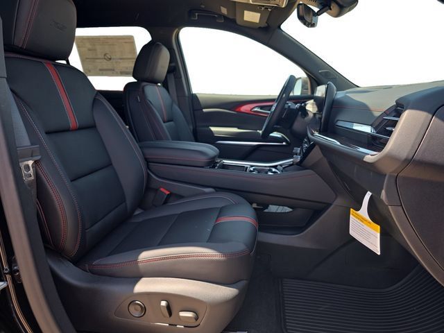 New 2026 Chevrolet Traverse RS FWD image 16
