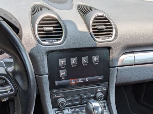Certified 2019 Porsche 718 Boxster RWD image 12