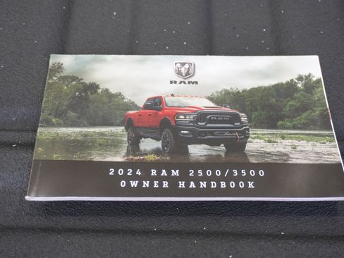 Used 2024 RAM 2500 Tradesman w/ Chrome Appearance Group image 24