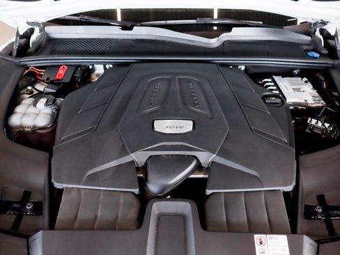 Certified 2023 Porsche Cayenne Platinum Edition AWD/4WD image 27