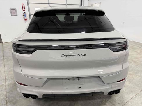 Used 2022 Porsche Cayenne GTS AWD/4WD image 43