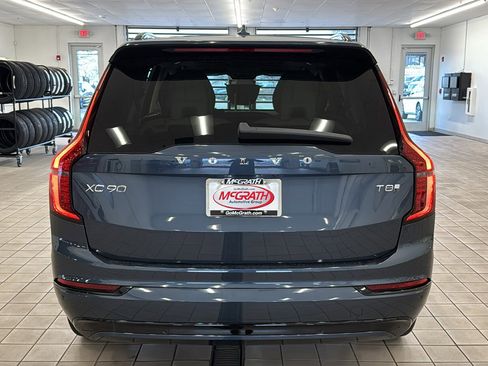 New 2026 Volvo XC90 T8 Ultra w/ Protection Package AWD/4WD image 6