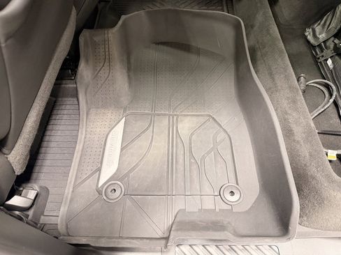 Used 2023 Chevrolet Silverado 3500 High Country image 28