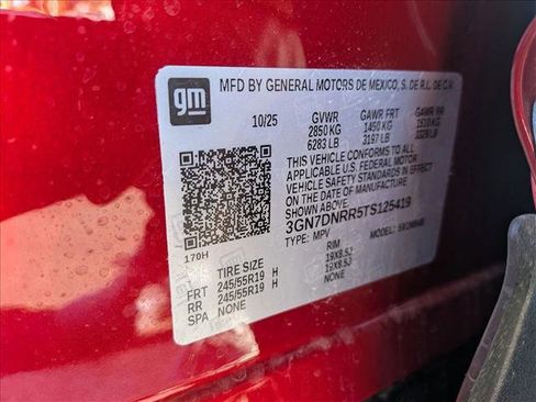 New 2026 Chevrolet Equinox EV LT image 17