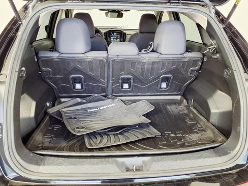 Used 2025 Subaru Crosstrek 2.0i Premium AWD/4WD image 9