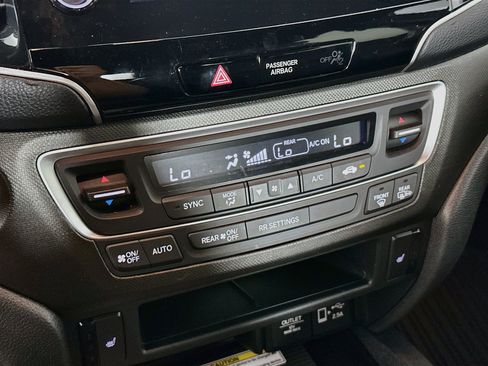 Used 2023 Honda Passport TrailSport image 24