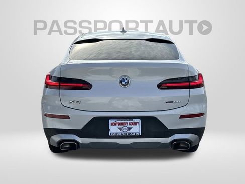 Used 2023 BMW X4 xDrive30i w/ Convenience Package AWD/4WD image 3