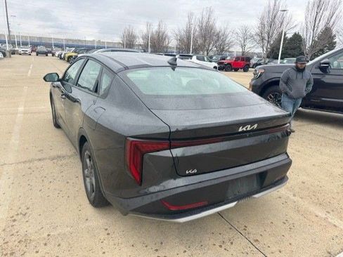 Used 2025 Kia K4 LXS image 9