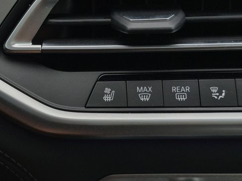 Used 2022 BMW X5 M w/ Competition Package 2 AWD/4WD image 39