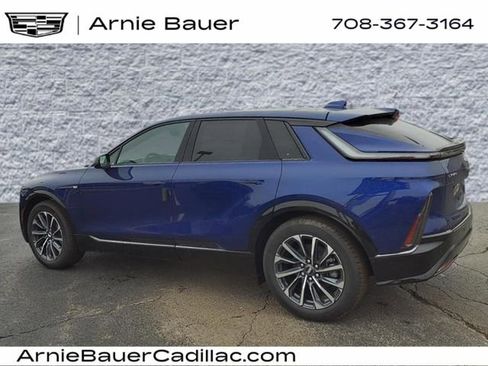 New 2025 Cadillac Lyriq Sport image 10