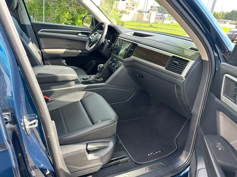 Used 2023 Volkswagen Atlas SE AWD/4WD image 22