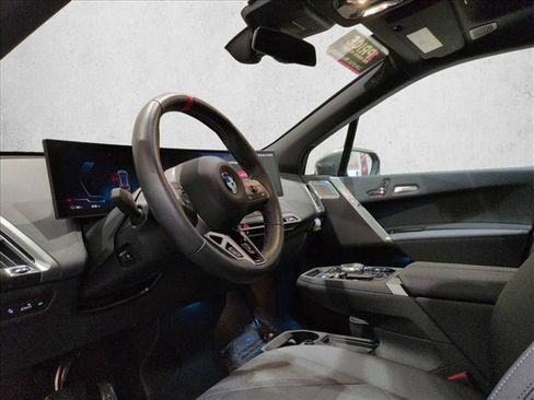 Certified 2025 BMW iX M60 image 9