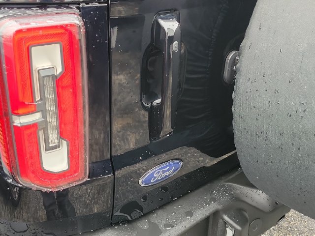 Used 2024 Ford Bronco Outer Banks AWD/4WD image 5