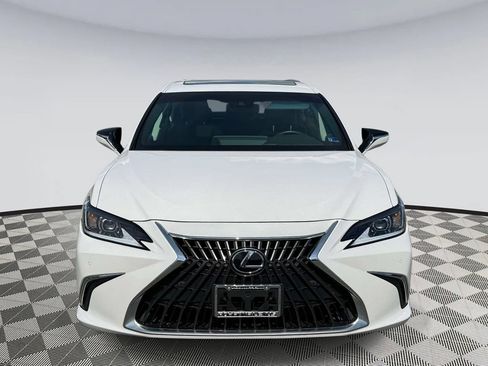 Used 2024 Lexus ES 250 w/ Premium Package AWD/4WD image 6