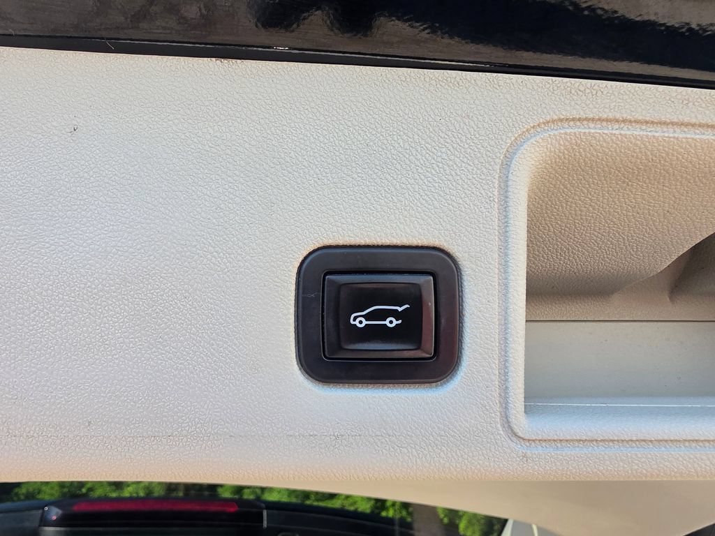 Used 2018 GMC Terrain Denali AWD/4WD image 18