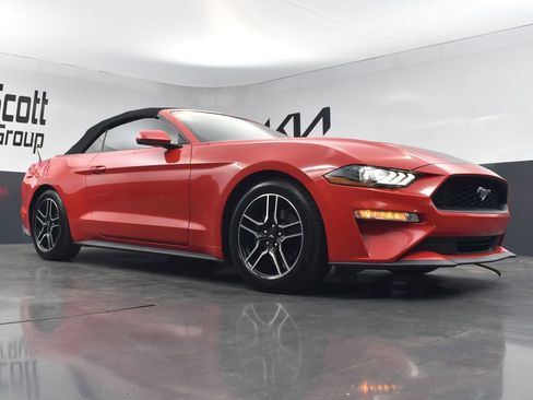 Used 2020 Ford Mustang Premium RWD image 23