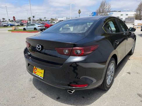 New 2026 MAZDA MAZDA3 s FWD image 6