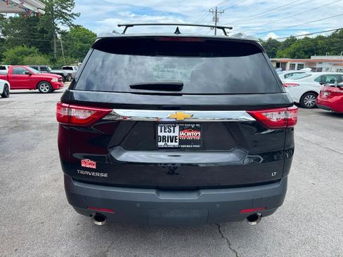 Used 2018 Chevrolet Traverse LT FWD image 5
