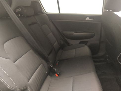 Used 2019 Kia Sportage LX FWD image 19