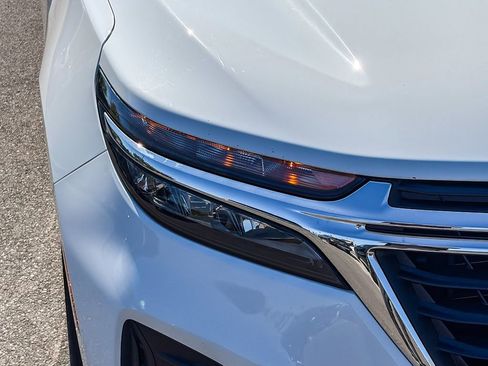 Used 2022 Chevrolet Equinox LS w/ LS Convenience Package image 7