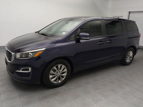 Used 2021 Kia Sedona LX FWD image 2