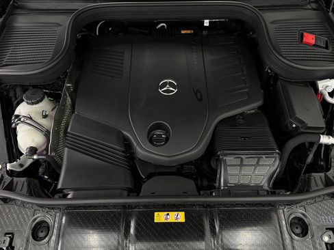 New 2026 Mercedes-Benz GLS 450 4MATIC image 33