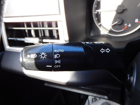 Used 2022 Mitsubishi Outlander ES image 19