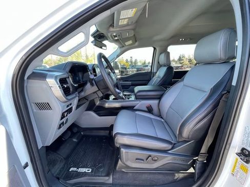 Used 2025 Ford F150 Lariat w/ Equipment Group 501A Mid AWD/4WD image 9