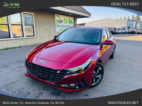 Used 2023 Hyundai Elantra Limited FWD image 2